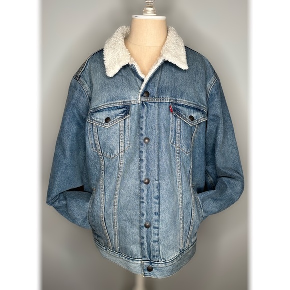Levi’s Sherpa Trucker Jacket. Size Large. NWOT - Picture 2 of 12